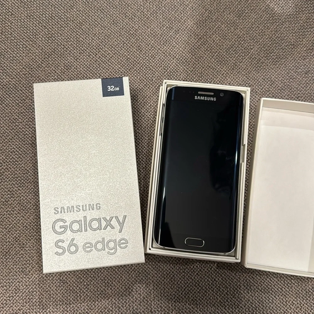 Samsung Galaxy 32 gb S6 edge phone